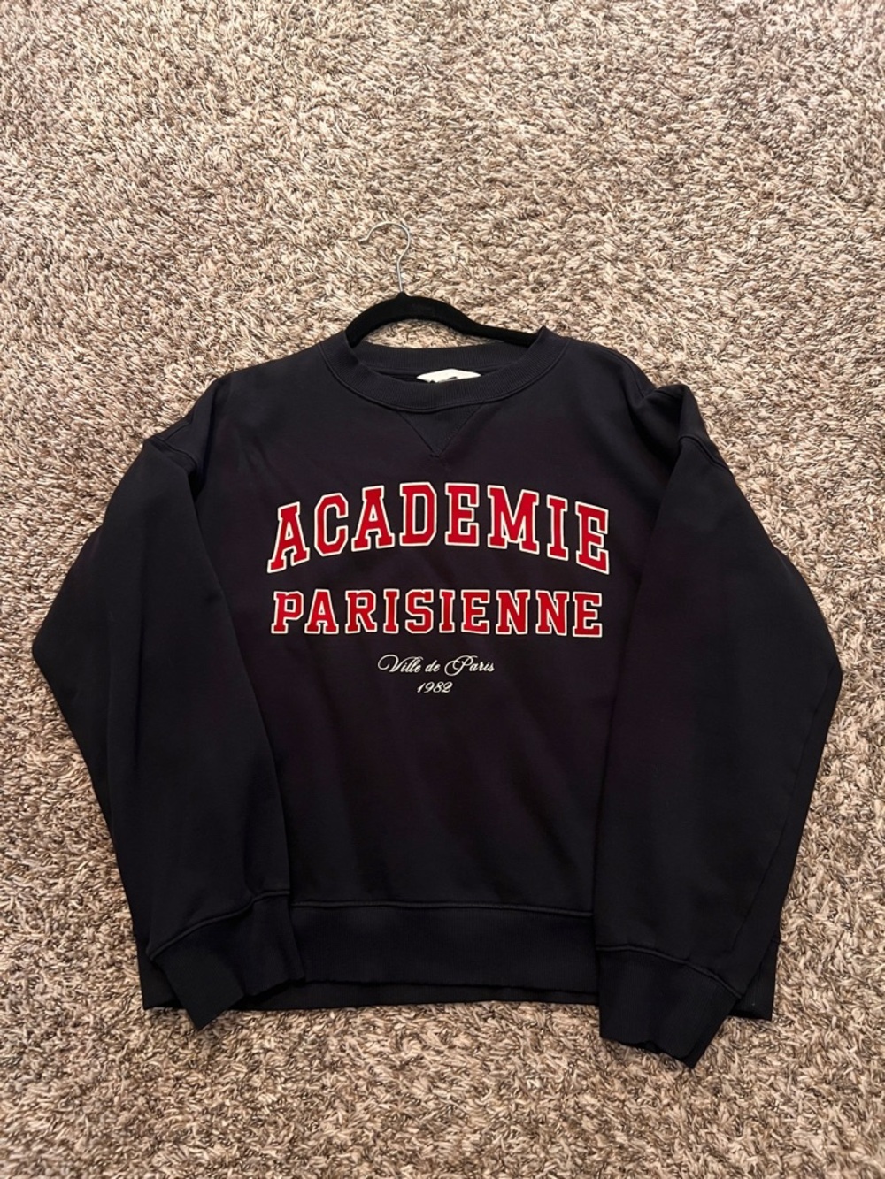 H&M Black Crewneck Sweatshirt